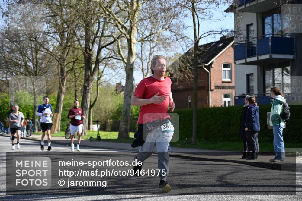 12.04.2026 - 45. Internationalen Wilhelmsburger Insellauf J. Mangold http://msf.ph/oto/9464975 12.04.2026 10:56:30 Ziel 2055, 5512, 2220, 4158, 2133, 2754, 4155, 2795, 3917, 5319, 5352, 2915, 3224, 4654, 3059, 3187, 4448, 2912, 2913, 4927, 2791, 2067, 4321, 2744, 5508, 4388, 2579, 2458, 5845, 5844 meine-sportfotos.de