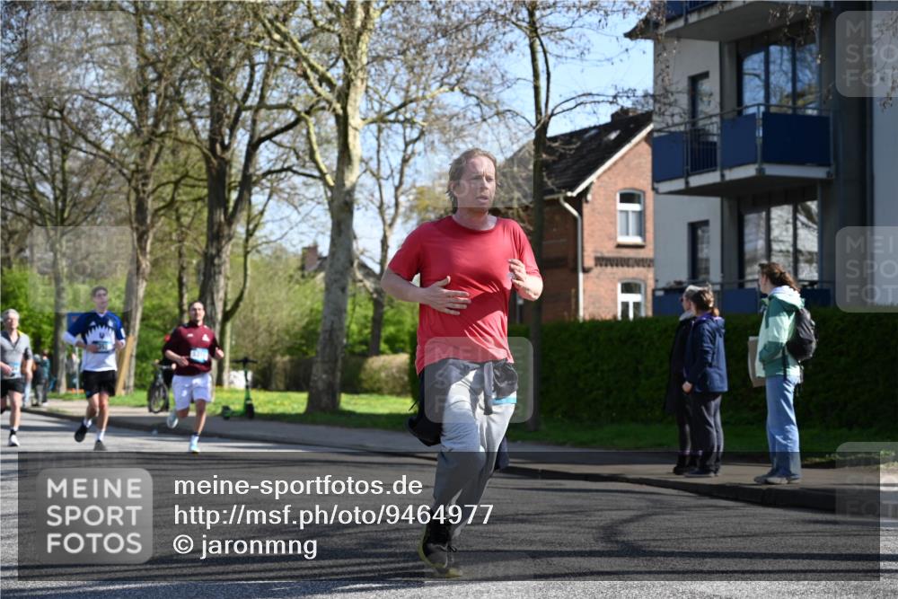12.04.2026 - 45. Internationalen Wilhelmsburger Insellauf J. Mangold http://msf.ph/oto/9464977 12.04.2026 10:56:30 Ziel 2055, 5512, 2220, 4158, 2133, 2754, 4155, 2795, 3917, 5319, 5352, 2915, 3224, 4654, 3059, 3187, 4448, 2912, 2913, 4927, 2791, 2067, 4321, 2744, 5508, 4388, 2579, 2458, 5845, 5844 meine-sportfotos.de