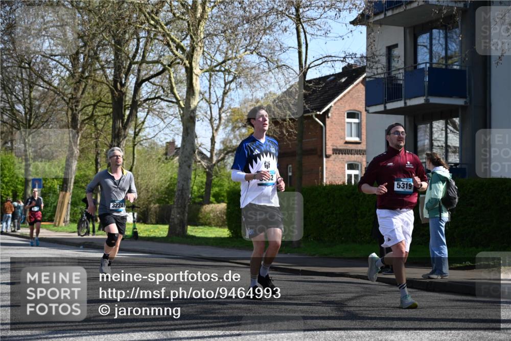 12.04.2026 - 45. Internationalen Wilhelmsburger Insellauf J. Mangold http://msf.ph/oto/9464993 12.04.2026 10:56:34 Ziel 4158, 2133, 2754, 4155, 2795, 3917, 5319, 5352, 2915, 3224, 4654, 3059, 3187, 4448, 2912, 2913, 4927, 2791, 2067, 4321, 2744, 5508, 4388, 2579, 2458, 5845, 5844 meine-sportfotos.de