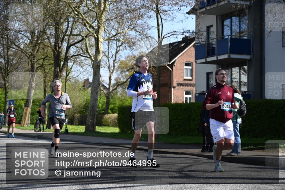 12.04.2026 - 45. Internationalen Wilhelmsburger Insellauf J. Mangold http://msf.ph/oto/9464995 12.04.2026 10:56:34 Ziel 4158, 2133, 2754, 4155, 2795, 3917, 5319, 5352, 2915, 3224, 4654, 3059, 3187, 4448, 2912, 2913, 4927, 2791, 2067, 4321, 2744, 5508, 4388, 2579, 2458, 5845, 5844 meine-sportfotos.de