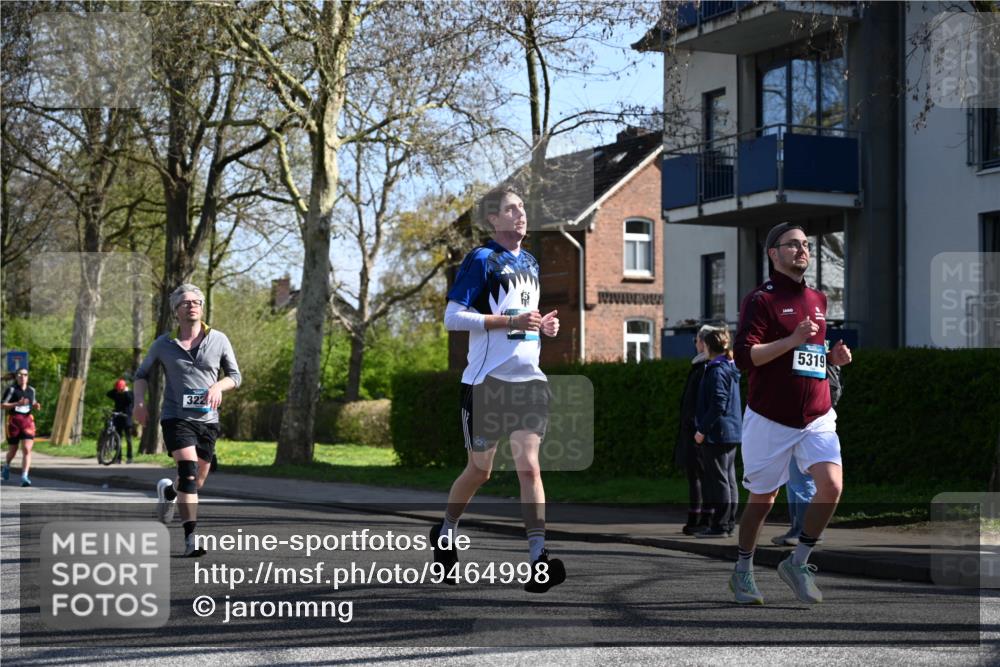 12.04.2026 - 45. Internationalen Wilhelmsburger Insellauf J. Mangold http://msf.ph/oto/9464998 12.04.2026 10:56:34 Ziel 4158, 2133, 2754, 4155, 2795, 3917, 5319, 5352, 2915, 3224, 4654, 3059, 3187, 4448, 2912, 2913, 4927, 2791, 2067, 4321, 2744, 5508, 4388, 2579, 2458, 5845, 5844 meine-sportfotos.de