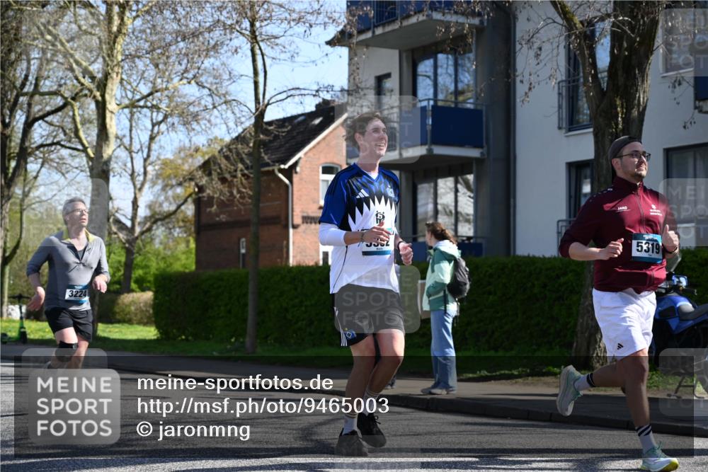 12.04.2026 - 45. Internationalen Wilhelmsburger Insellauf J. Mangold http://msf.ph/oto/9465003 12.04.2026 10:56:34 Ziel 4158, 2133, 2754, 4155, 2795, 3917, 5319, 5352, 2915, 3224, 4654, 3059, 3187, 4448, 2912, 2913, 4927, 2791, 2067, 4321, 2744, 5508, 4388, 2579, 2458, 5845, 5844 meine-sportfotos.de