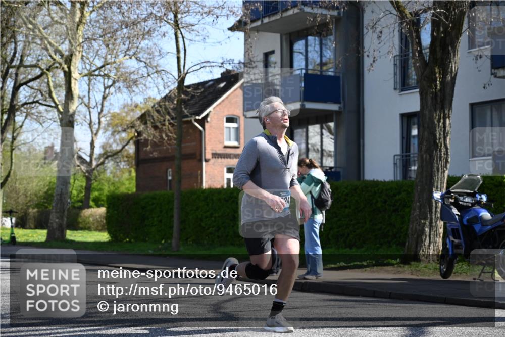12.04.2026 - 45. Internationalen Wilhelmsburger Insellauf J. Mangold http://msf.ph/oto/9465016 12.04.2026 10:56:36 Ziel 4158, 2133, 2754, 4155, 2795, 3917, 5319, 5352, 2915, 3224, 4654, 3059, 3187, 4448, 2912, 2913, 4927, 2791, 2067, 4321, 2744, 5508, 4388, 2579, 2579, 2458, 5845, 5844, 5701 meine-sportfotos.de
