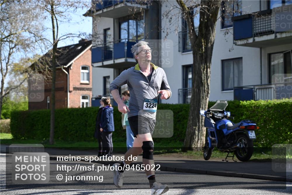 12.04.2026 - 45. Internationalen Wilhelmsburger Insellauf J. Mangold http://msf.ph/oto/9465022 12.04.2026 10:56:36 Ziel 4158, 2133, 2754, 4155, 2795, 3917, 5319, 5352, 2915, 3224, 4654, 3059, 3187, 4448, 2912, 2913, 4927, 2791, 2067, 4321, 2744, 5508, 4388, 2579, 2579, 2458, 5845, 5844, 5701 meine-sportfotos.de