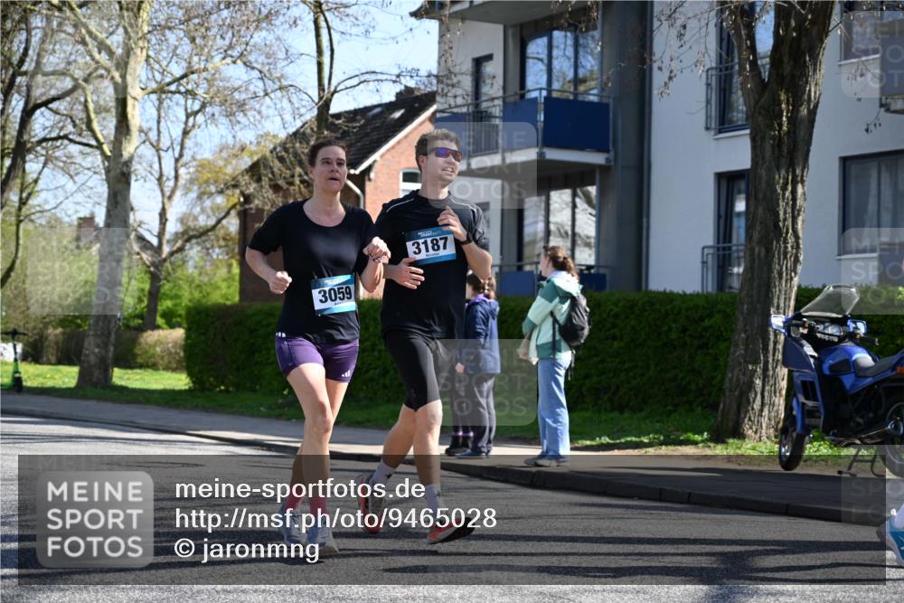 12.04.2026 - 45. Internationalen Wilhelmsburger Insellauf J. Mangold http://msf.ph/oto/9465028 12.04.2026 10:56:41 Ziel 2795, 3917, 5319, 5352, 2915, 3224, 4654, 3059, 3187, 4448, 2912, 2913, 4927, 2791, 2067, 4321, 2744, 5508, 4388, 2579, 2458, 5845, 5844, 5701 meine-sportfotos.de