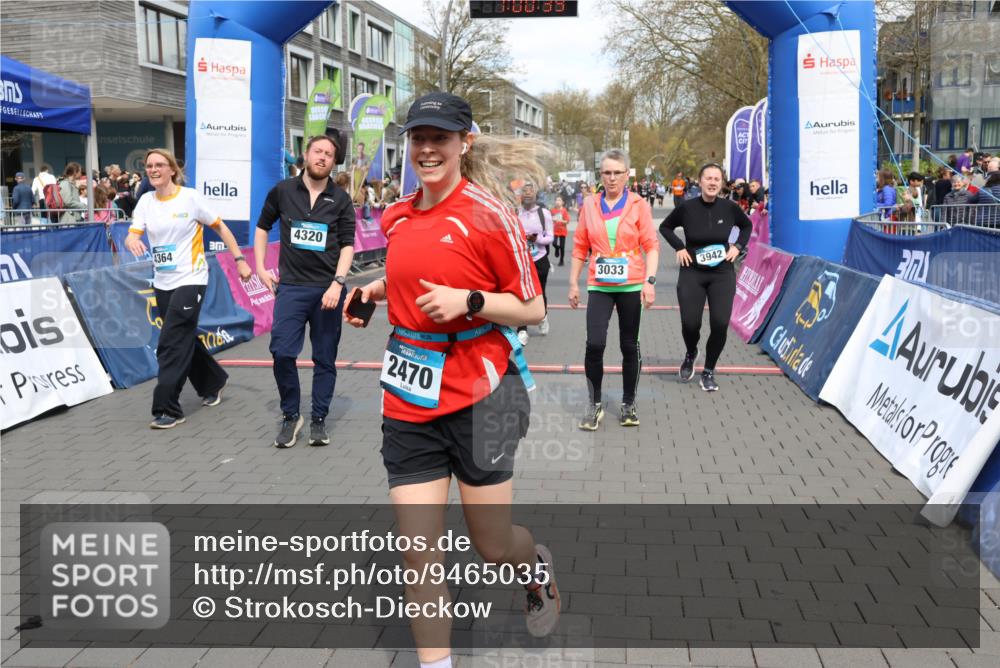 12.04.2026 - 45. Internationalen Wilhelmsburger Insellauf Strokosch-Dieckow http://msf.ph/oto/9465035 12.04.2026 13:13:39 Ziel 4320, 4249, 3033, 2470, 4364, 3942, 5221, 3540, 3933, 3935, 3805, 5158, 5157, 2462, 4533, 5693 meine-sportfotos.de