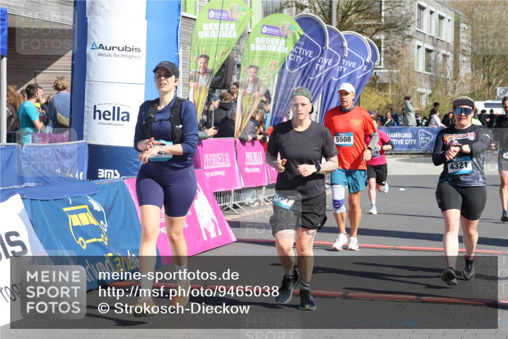 12.04.2026 - 45. Internationalen Wilhelmsburger Insellauf Strokosch-Dieckow http://msf.ph/oto/9465038 12.04.2026 10:57:24 Ziel 4927, 2791, 2067, 4321, 2744, 5508, 4388, 2579 meine-sportfotos.de