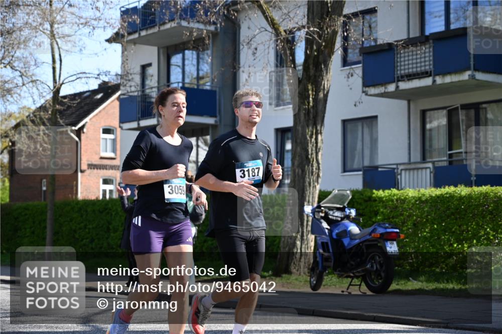 12.04.2026 - 45. Internationalen Wilhelmsburger Insellauf J. Mangold http://msf.ph/oto/9465042 12.04.2026 10:56:42 Ziel 2795, 3917, 5319, 5352, 2915, 3224, 4654, 3059, 3187, 4448, 2912, 2913, 4927, 2791, 2067, 4321, 2744, 5508, 4388, 2579, 2458, 5845, 5844, 5701 meine-sportfotos.de
