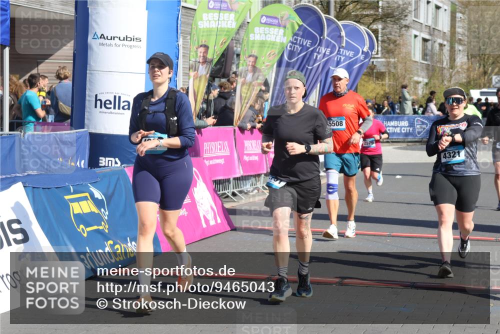 12.04.2026 - 45. Internationalen Wilhelmsburger Insellauf Strokosch-Dieckow http://msf.ph/oto/9465043 12.04.2026 10:57:24 Ziel 4927, 2791, 2067, 4321, 2744, 5508, 4388, 2579 meine-sportfotos.de