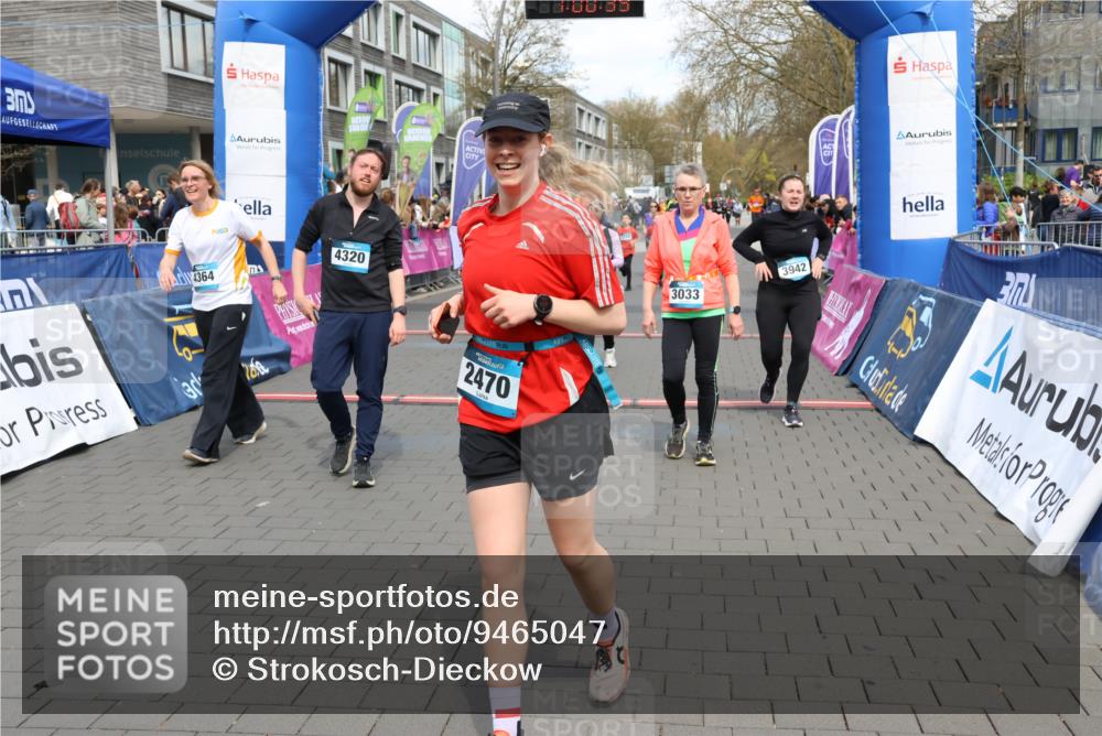 12.04.2026 - 45. Internationalen Wilhelmsburger Insellauf Strokosch-Dieckow http://msf.ph/oto/9465047 12.04.2026 13:13:39 Ziel 4320, 4249, 3033, 2470, 4364, 3942, 5221, 3540, 3933, 3935, 3805, 5158, 5157, 2462, 4533, 5693 meine-sportfotos.de