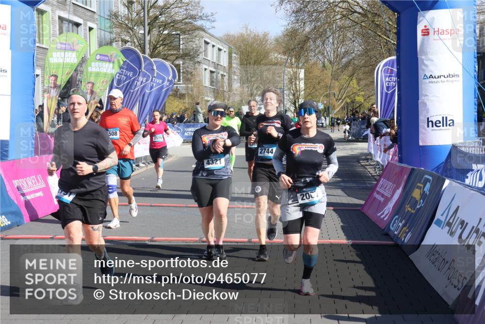 12.04.2026 - 45. Internationalen Wilhelmsburger Insellauf Strokosch-Dieckow http://msf.ph/oto/9465077 12.04.2026 10:57:25 Ziel 4927, 2791, 2067, 4321, 2744, 5508, 4388, 2579 meine-sportfotos.de