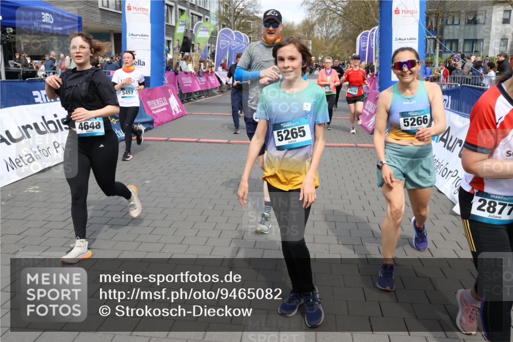 12.04.2026 - 45. Internationalen Wilhelmsburger Insellauf Strokosch-Dieckow http://msf.ph/oto/9465082 12.04.2026 13:13:36 Ziel 5265, 5266, 4648, 2026, 5457, 4320, 4249, 3033, 2470, 4364, 3942, 5221, 3540, 3933, 3935 meine-sportfotos.de
