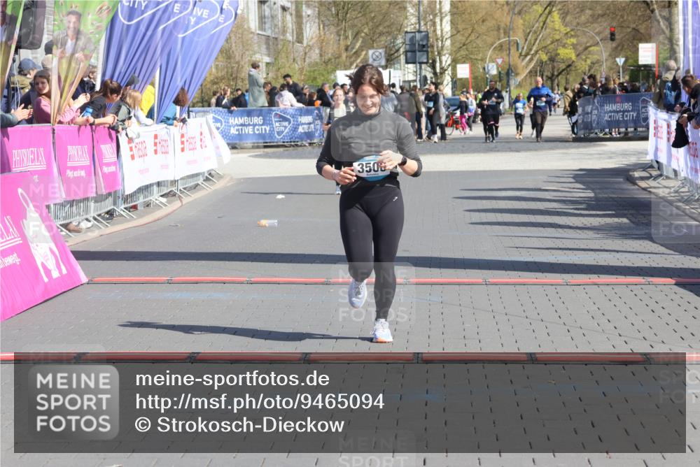 12.04.2026 - 45. Internationalen Wilhelmsburger Insellauf Strokosch-Dieckow http://msf.ph/oto/9465094 12.04.2026 11:15:18 Ziel 3508 meine-sportfotos.de