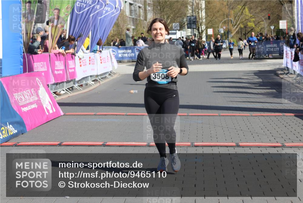 12.04.2026 - 45. Internationalen Wilhelmsburger Insellauf Strokosch-Dieckow http://msf.ph/oto/9465110 12.04.2026 11:15:19 Ziel 3508 meine-sportfotos.de