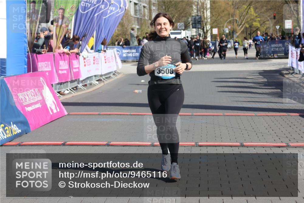 12.04.2026 - 45. Internationalen Wilhelmsburger Insellauf Strokosch-Dieckow http://msf.ph/oto/9465116 12.04.2026 11:15:19 Ziel 3508 meine-sportfotos.de