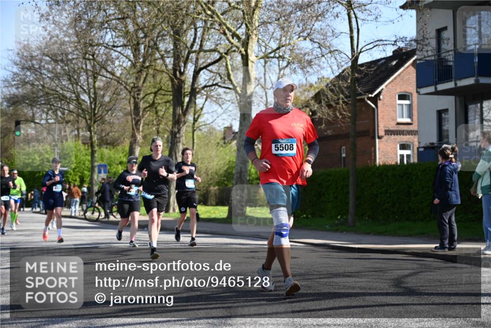 12.04.2026 - 45. Internationalen Wilhelmsburger Insellauf J. Mangold http://msf.ph/oto/9465128 12.04.2026 10:56:52 Ziel 4654, 3059, 3187, 4448, 2912, 2913, 4927, 2791, 2067, 4321, 2744, 5508, 4388, 2579, 2458, 5845, 5844, 5701, 4368 meine-sportfotos.de