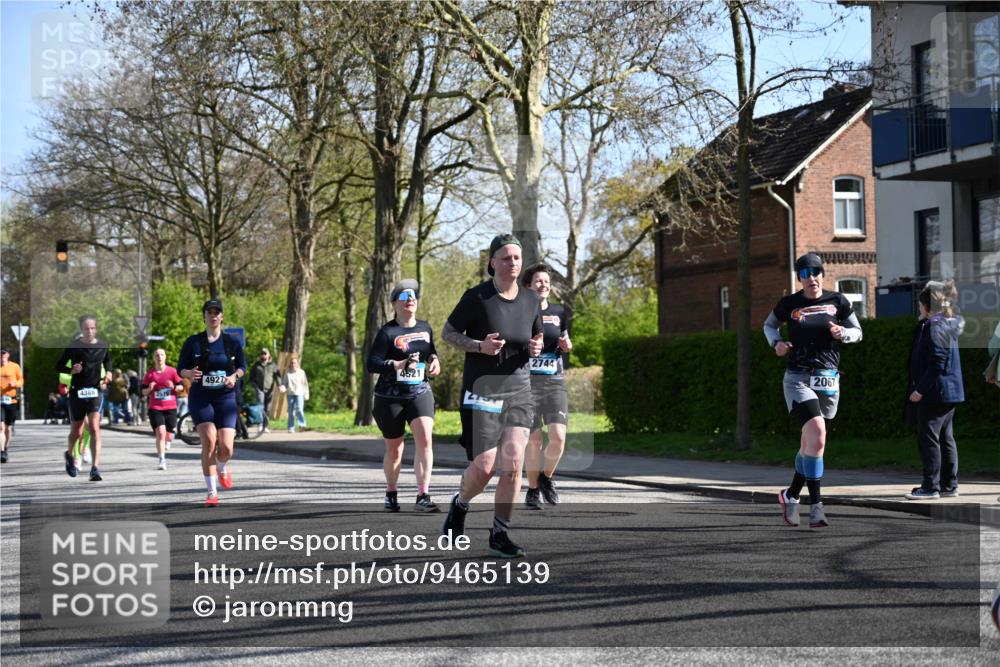 12.04.2026 - 45. Internationalen Wilhelmsburger Insellauf J. Mangold http://msf.ph/oto/9465139 12.04.2026 10:56:54 Ziel 3059, 3187, 4448, 2912, 2913, 4927, 2791, 2067, 4321, 2744, 5508, 4388, 2579, 2458, 5845, 5844, 5701, 4368 meine-sportfotos.de