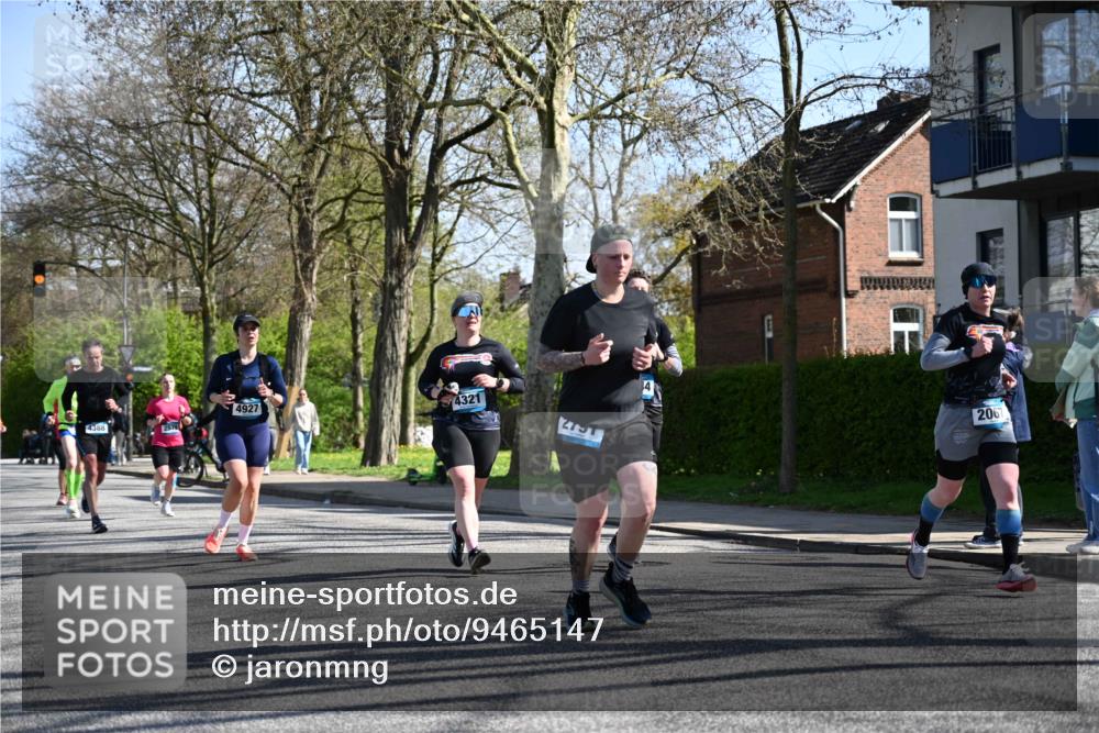 12.04.2026 - 45. Internationalen Wilhelmsburger Insellauf J. Mangold http://msf.ph/oto/9465147 12.04.2026 10:56:54 Ziel 3059, 3187, 4448, 2912, 2913, 4927, 2791, 2067, 4321, 2744, 5508, 4388, 2579, 2458, 5845, 5844, 5701, 4368 meine-sportfotos.de