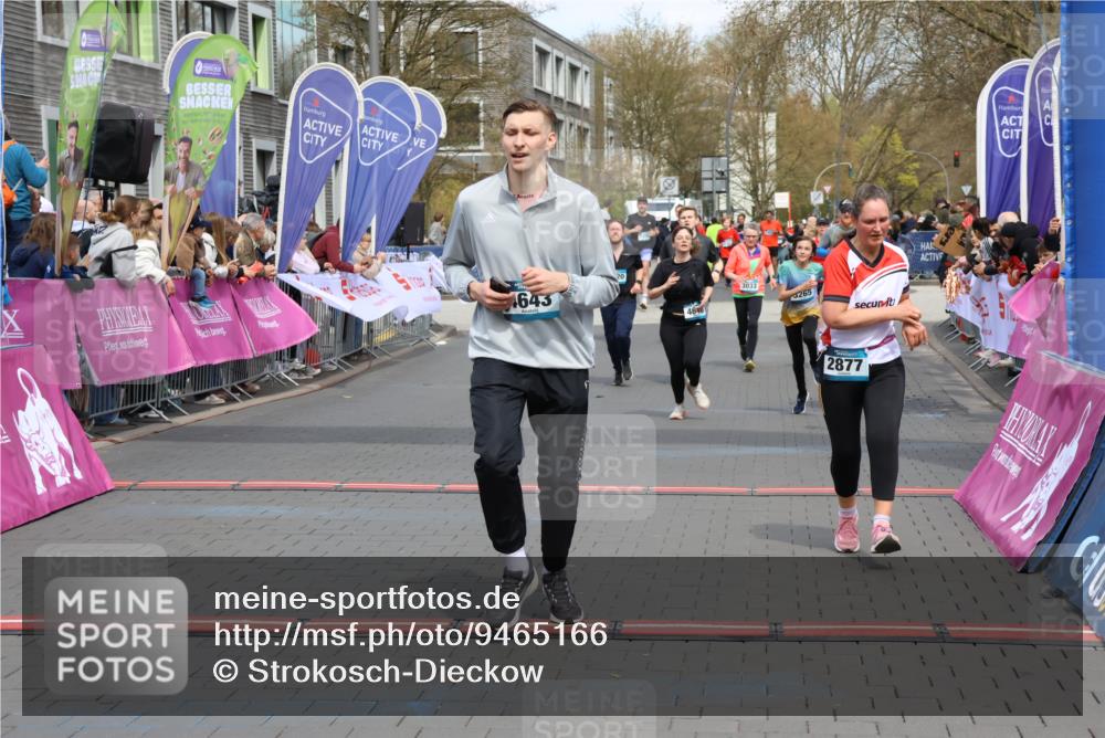 12.04.2026 - 45. Internationalen Wilhelmsburger Insellauf Strokosch-Dieckow http://msf.ph/oto/9465166 12.04.2026 13:13:30 Ziel 3519, 4970, 3686, 4643, 2877, 5265, 5266, 4648, 2026, 5457 meine-sportfotos.de
