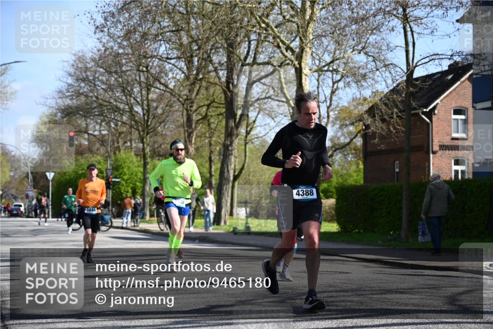 12.04.2026 - 45. Internationalen Wilhelmsburger Insellauf J. Mangold http://msf.ph/oto/9465180 12.04.2026 10:56:58 Ziel 2912, 2913, 4927, 2791, 2067, 4321, 2744, 5508, 4388, 2579, 2458, 5845, 5844, 5701, 4368, 2441, 5243 meine-sportfotos.de