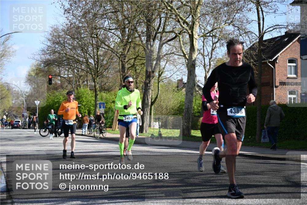 12.04.2026 - 45. Internationalen Wilhelmsburger Insellauf J. Mangold http://msf.ph/oto/9465188 12.04.2026 10:56:58 Ziel 2912, 2913, 4927, 2791, 2067, 4321, 2744, 5508, 4388, 2579, 2458, 5845, 5844, 5701, 4368, 2441, 5243 meine-sportfotos.de