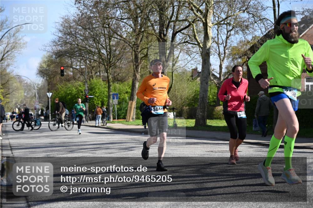 12.04.2026 - 45. Internationalen Wilhelmsburger Insellauf J. Mangold http://msf.ph/oto/9465205 12.04.2026 10:57:00 Ziel 2912, 2913, 4927, 2791, 2067, 4321, 2744, 5508, 4388, 2579, 2458, 5845, 5844, 5701, 5701, 4368, 4368, 2441, 5243 meine-sportfotos.de
