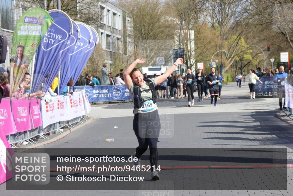 12.04.2026 - 45. Internationalen Wilhelmsburger Insellauf Strokosch-Dieckow http://msf.ph/oto/9465214 12.04.2026 11:15:24 Ziel 2165 meine-sportfotos.de