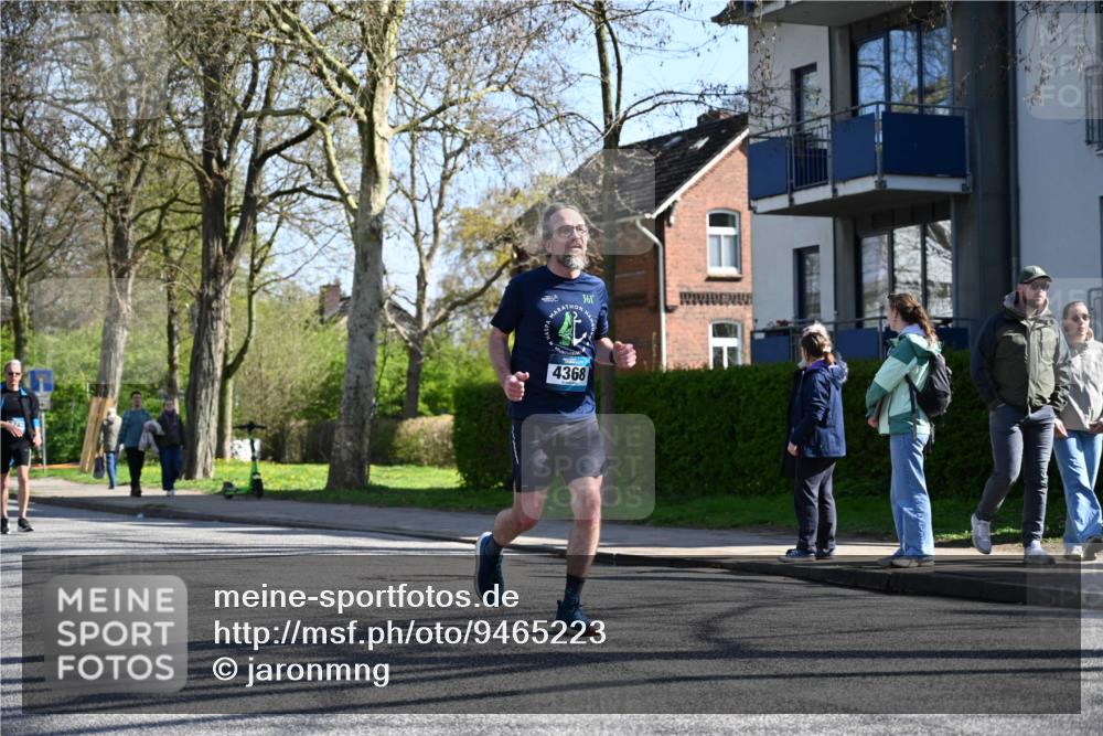 12.04.2026 - 45. Internationalen Wilhelmsburger Insellauf J. Mangold http://msf.ph/oto/9465223 12.04.2026 10:57:22 Ziel 5701, 4368, 2441, 5243, 3798, 2861, 2861, 3340, 2847, 4339, 3179, 3753, 4947, 3754, 5362, 4157, 2164, 4120, 2283, 2228, 4396 meine-sportfotos.de
