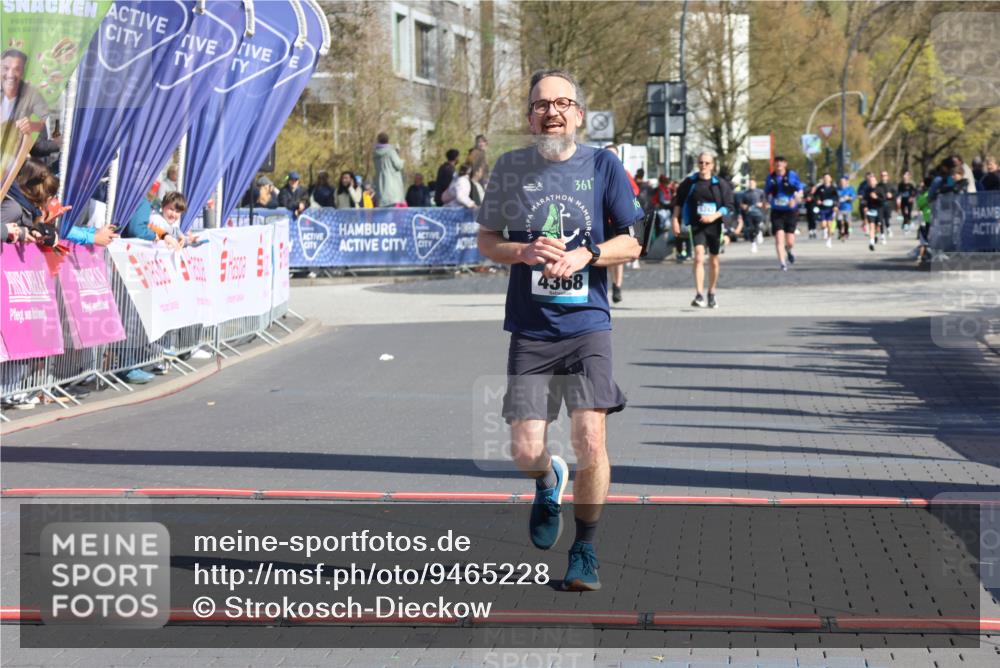 12.04.2026 - 45. Internationalen Wilhelmsburger Insellauf Strokosch-Dieckow http://msf.ph/oto/9465228 12.04.2026 10:57:52 Ziel 4368 meine-sportfotos.de