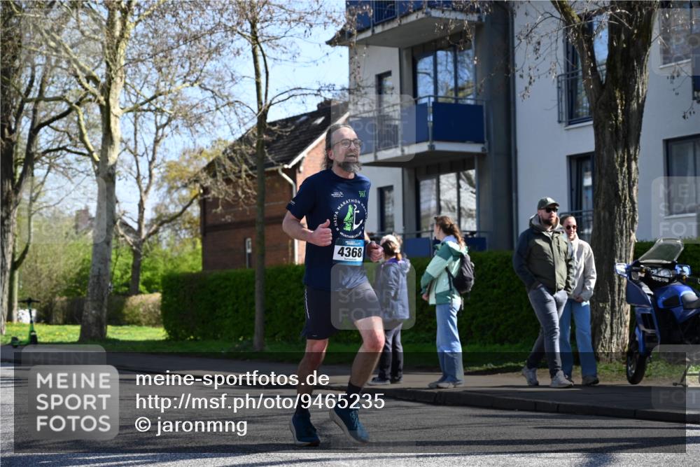 12.04.2026 - 45. Internationalen Wilhelmsburger Insellauf J. Mangold http://msf.ph/oto/9465235 12.04.2026 10:57:22 Ziel 5701, 4368, 2441, 5243, 3798, 2861, 2861, 3340, 2847, 4339, 3179, 3753, 4947, 3754, 5362, 4157, 2164, 4120, 2283, 2228, 4396 meine-sportfotos.de