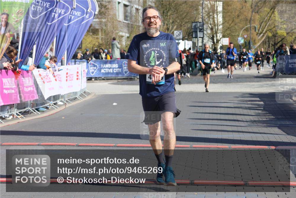 12.04.2026 - 45. Internationalen Wilhelmsburger Insellauf Strokosch-Dieckow http://msf.ph/oto/9465269 12.04.2026 10:57:52 Ziel 4368 meine-sportfotos.de