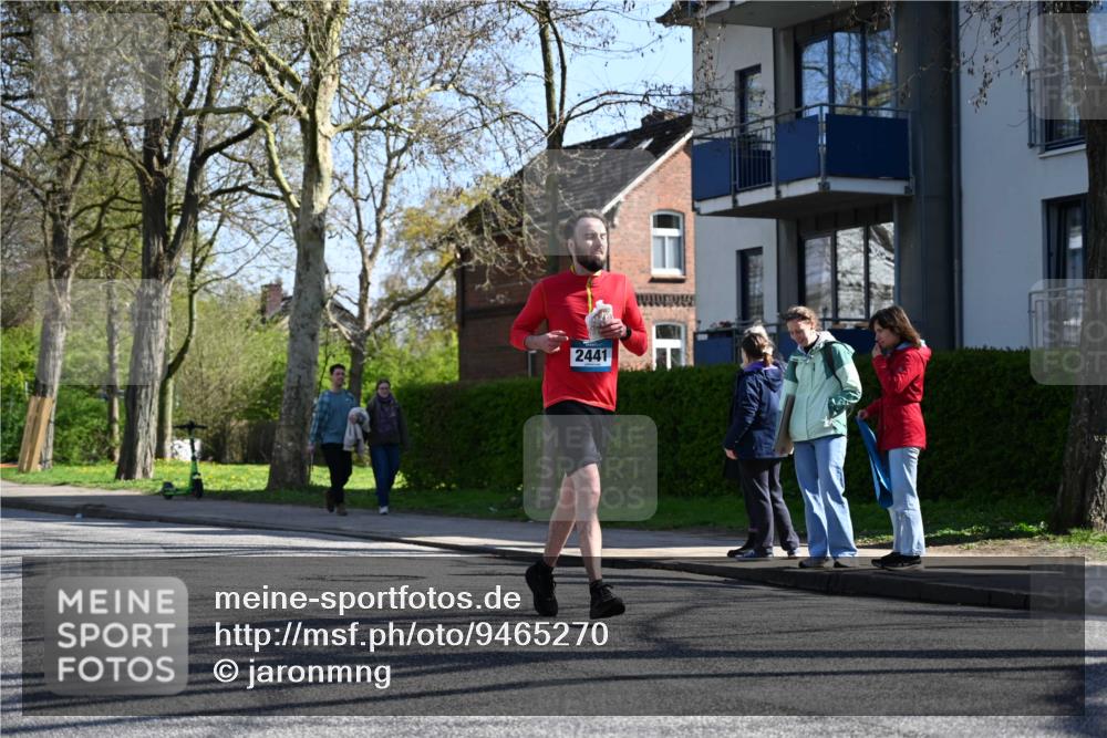 12.04.2026 - 45. Internationalen Wilhelmsburger Insellauf J. Mangold http://msf.ph/oto/9465270 12.04.2026 10:57:31 Ziel 4368, 2441, 5243, 3798, 2861, 3340, 2847, 4339, 3179, 3753, 4947, 3754, 5362, 4157, 2164, 4120, 2283, 2228, 2228, 4396, 3997, 2818, 3257 meine-sportfotos.de