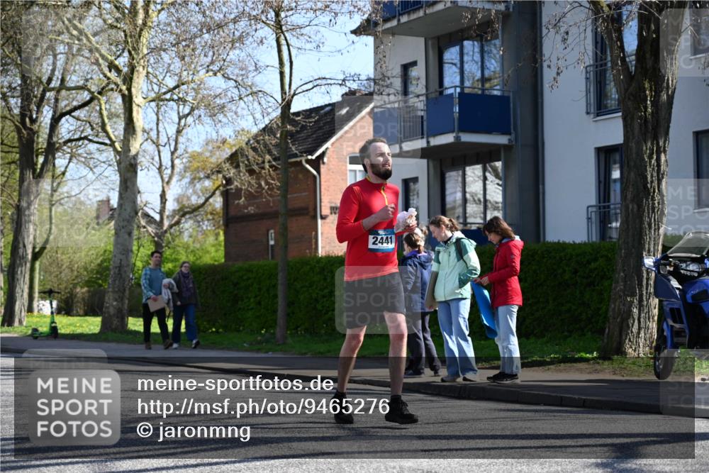 12.04.2026 - 45. Internationalen Wilhelmsburger Insellauf J. Mangold http://msf.ph/oto/9465276 12.04.2026 10:57:31 Ziel 4368, 2441, 5243, 3798, 2861, 3340, 2847, 4339, 3179, 3753, 4947, 3754, 5362, 4157, 2164, 4120, 2283, 2228, 2228, 4396, 3997, 2818, 3257 meine-sportfotos.de