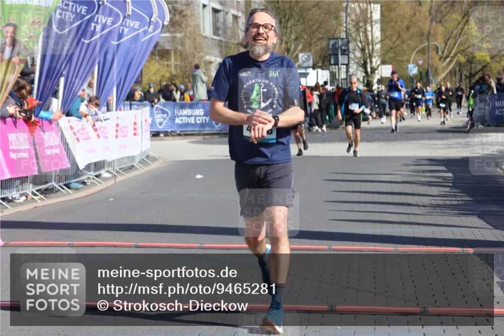 12.04.2026 - 45. Internationalen Wilhelmsburger Insellauf Strokosch-Dieckow http://msf.ph/oto/9465281 12.04.2026 10:57:53 Ziel 4368 meine-sportfotos.de