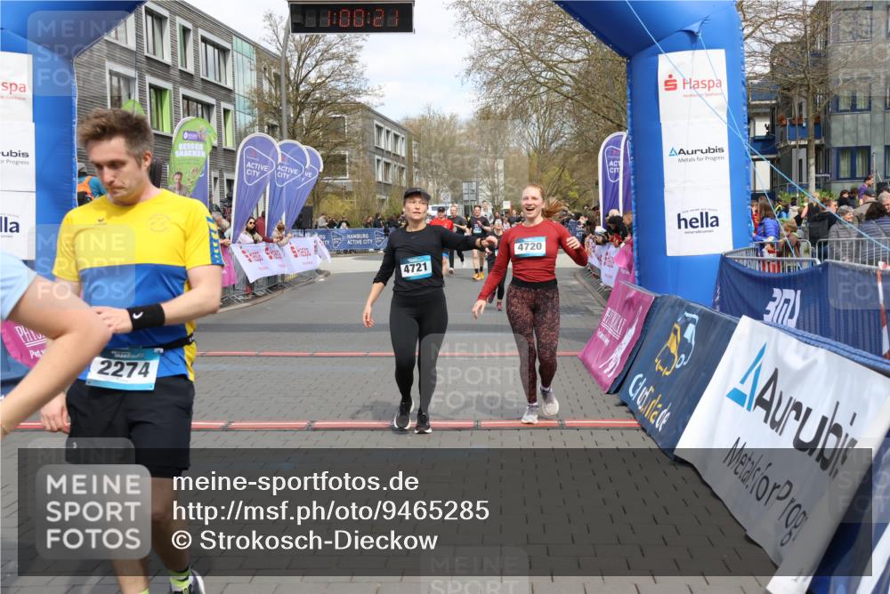 12.04.2026 - 45. Internationalen Wilhelmsburger Insellauf Strokosch-Dieckow http://msf.ph/oto/9465285 12.04.2026 13:13:21 Ziel 2274, 4919, 4720, 4721, 2998, 4693 meine-sportfotos.de