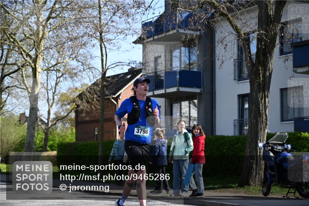12.04.2026 - 45. Internationalen Wilhelmsburger Insellauf J. Mangold http://msf.ph/oto/9465286 12.04.2026 10:57:36 Ziel 4368, 2441, 5243, 3798, 2861, 3340, 2847, 4339, 3179, 3753, 4947, 3754, 5362, 4157, 2164, 4120, 2283, 2228, 4396, 3997, 2818, 3257, 2499, 2194, 2900 meine-sportfotos.de