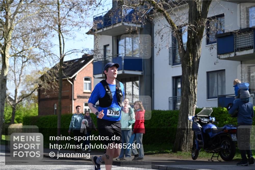 12.04.2026 - 45. Internationalen Wilhelmsburger Insellauf J. Mangold http://msf.ph/oto/9465290 12.04.2026 10:57:36 Ziel 4368, 2441, 5243, 3798, 2861, 3340, 2847, 4339, 3179, 3753, 4947, 3754, 5362, 4157, 2164, 4120, 2283, 2228, 4396, 3997, 2818, 3257, 2499, 2194, 2900 meine-sportfotos.de
