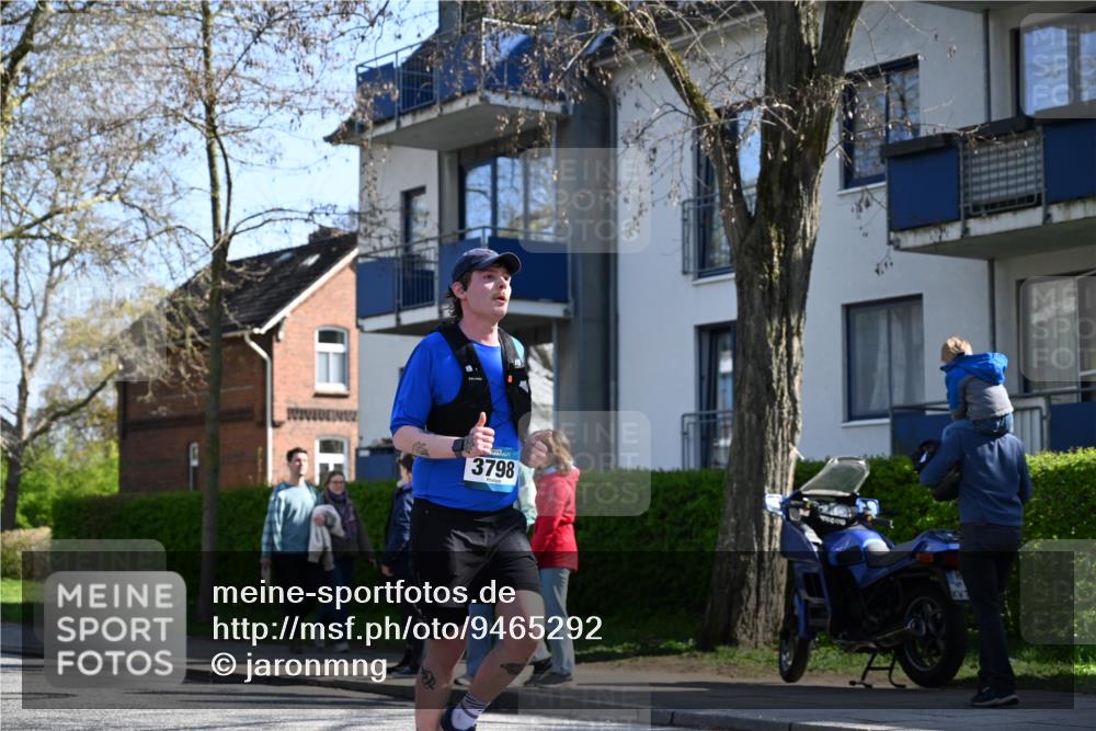 12.04.2026 - 45. Internationalen Wilhelmsburger Insellauf J. Mangold http://msf.ph/oto/9465292 12.04.2026 10:57:36 Ziel 4368, 2441, 5243, 3798, 2861, 3340, 2847, 4339, 3179, 3753, 4947, 3754, 5362, 4157, 2164, 4120, 2283, 2228, 4396, 3997, 2818, 3257, 2499, 2194, 2900 meine-sportfotos.de