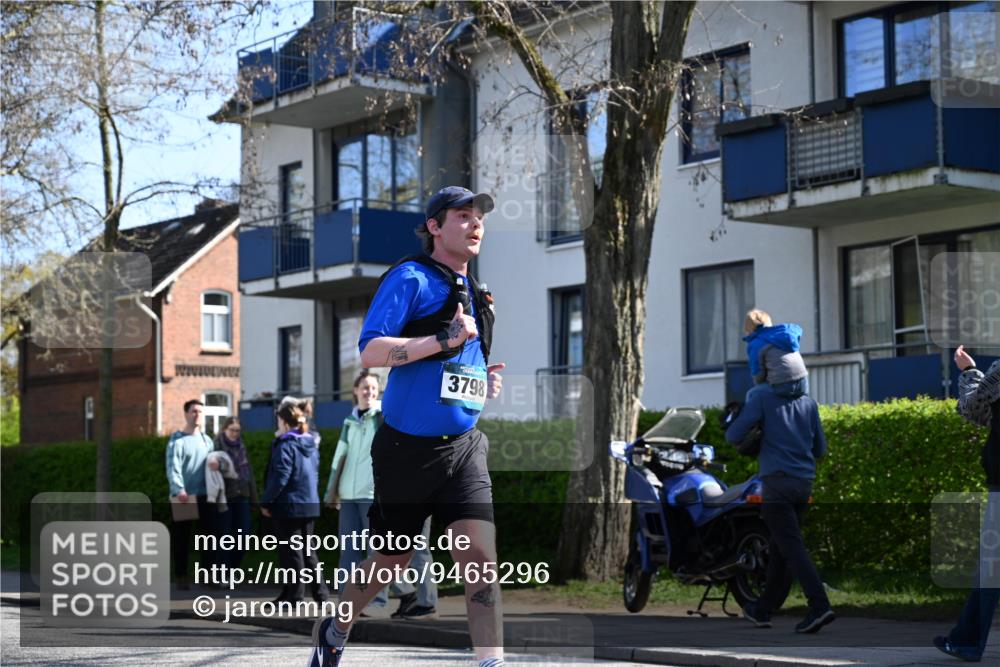 12.04.2026 - 45. Internationalen Wilhelmsburger Insellauf J. Mangold http://msf.ph/oto/9465296 12.04.2026 10:57:36 Ziel 4368, 2441, 5243, 3798, 2861, 3340, 2847, 4339, 3179, 3753, 4947, 3754, 5362, 4157, 2164, 4120, 2283, 2228, 4396, 3997, 2818, 3257, 2499, 2194, 2900 meine-sportfotos.de