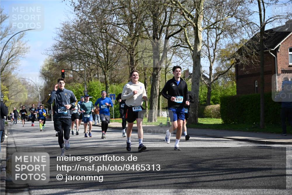 12.04.2026 - 45. Internationalen Wilhelmsburger Insellauf J. Mangold http://msf.ph/oto/9465313 12.04.2026 10:57:43 Ziel 2441, 5243, 3798, 2861, 3340, 2847, 4339, 3179, 3753, 4947, 3754, 5362, 4157, 2164, 4120, 2283, 2228, 2228, 4396, 3997, 2818, 3257, 3257, 2499, 2194, 2900, 3260, 3568, 4352, 4215, 4394 meine-sportfotos.de