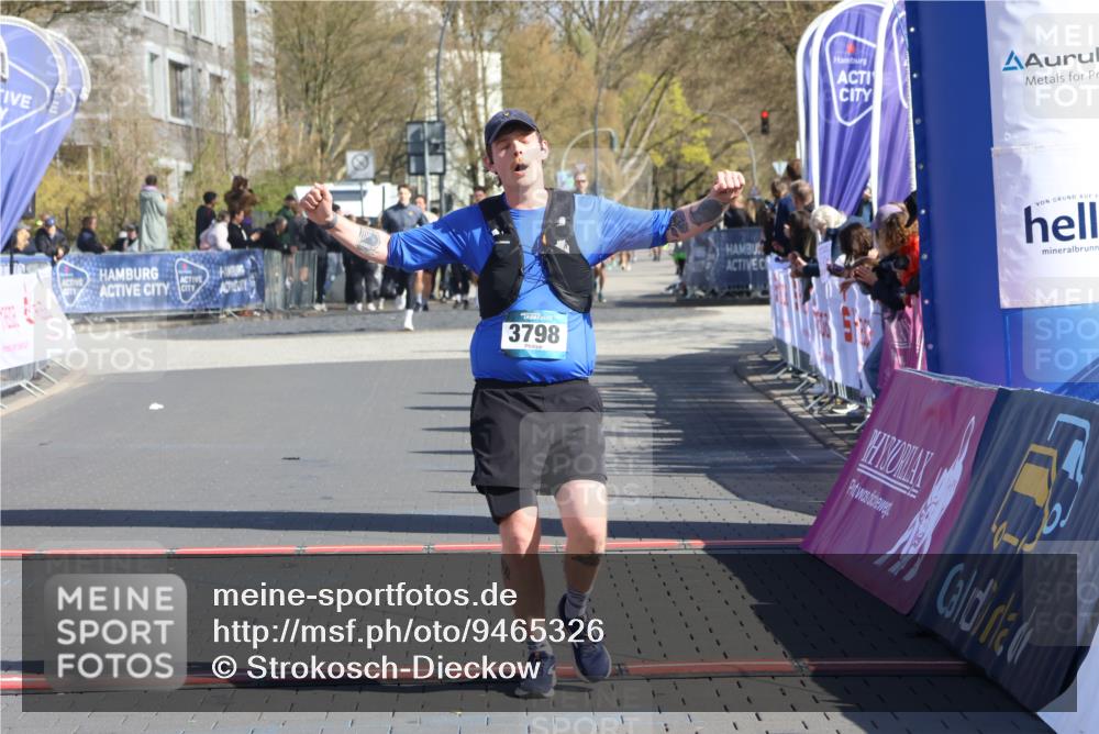 12.04.2026 - 45. Internationalen Wilhelmsburger Insellauf Strokosch-Dieckow http://msf.ph/oto/9465326 12.04.2026 10:58:06 Ziel 3798 meine-sportfotos.de
