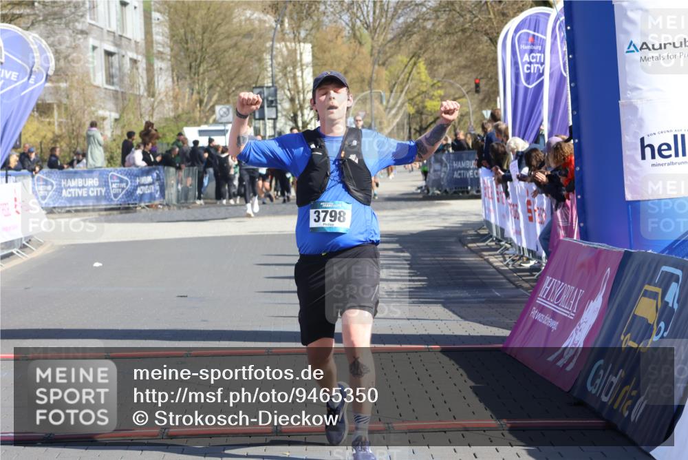 12.04.2026 - 45. Internationalen Wilhelmsburger Insellauf Strokosch-Dieckow http://msf.ph/oto/9465350 12.04.2026 10:58:06 Ziel 3798 meine-sportfotos.de