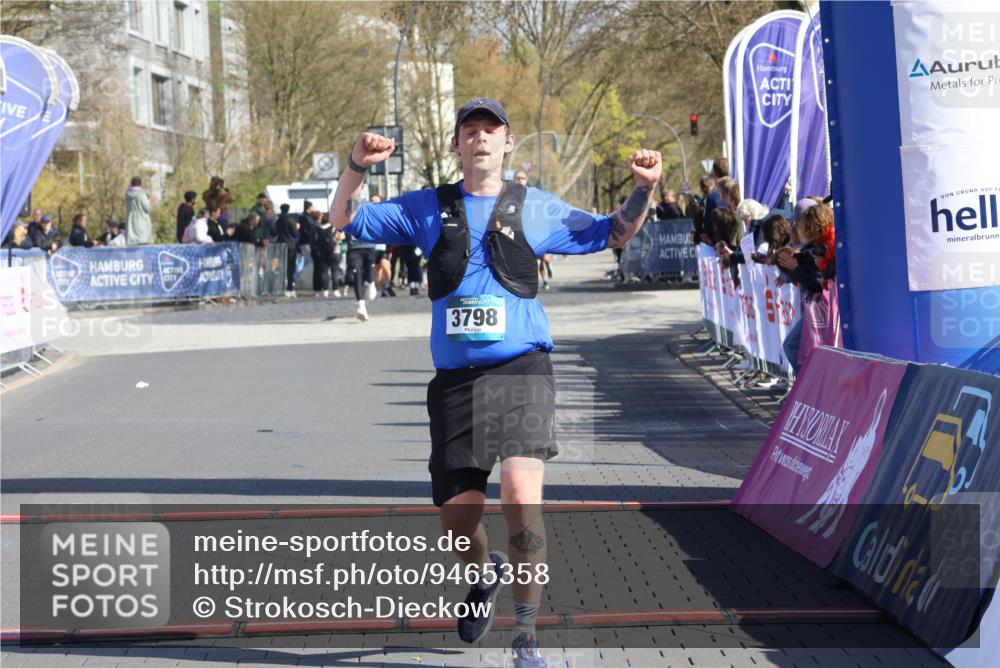 12.04.2026 - 45. Internationalen Wilhelmsburger Insellauf Strokosch-Dieckow http://msf.ph/oto/9465358 12.04.2026 10:58:06 Ziel 3798 meine-sportfotos.de