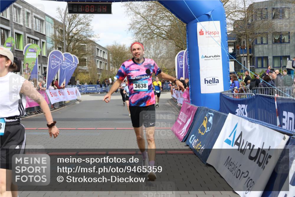 12.04.2026 - 45. Internationalen Wilhelmsburger Insellauf Strokosch-Dieckow http://msf.ph/oto/9465359 12.04.2026 13:13:14 Ziel 4671, 4627, 4628, 3638, 4385, 2274, 4919 meine-sportfotos.de