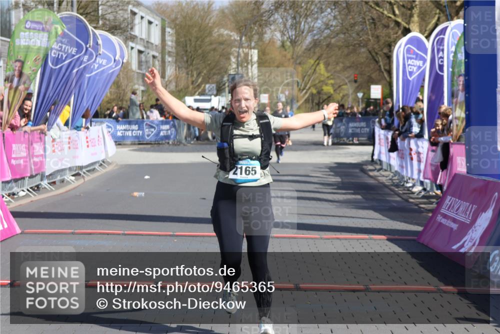 12.04.2026 - 45. Internationalen Wilhelmsburger Insellauf Strokosch-Dieckow http://msf.ph/oto/9465365 12.04.2026 11:15:26 Ziel 2165 meine-sportfotos.de