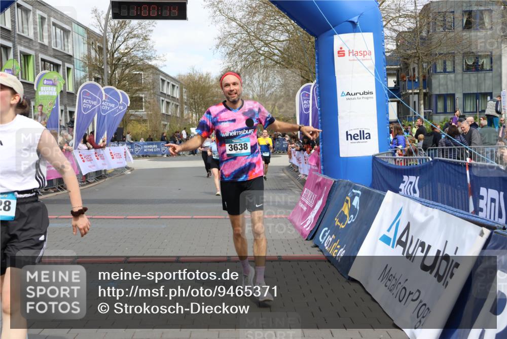 12.04.2026 - 45. Internationalen Wilhelmsburger Insellauf Strokosch-Dieckow http://msf.ph/oto/9465371 12.04.2026 13:13:14 Ziel 4671, 4627, 4628, 3638, 4385, 2274, 4919 meine-sportfotos.de