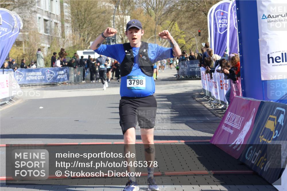 12.04.2026 - 45. Internationalen Wilhelmsburger Insellauf Strokosch-Dieckow http://msf.ph/oto/9465378 12.04.2026 10:58:06 Ziel 3798 meine-sportfotos.de