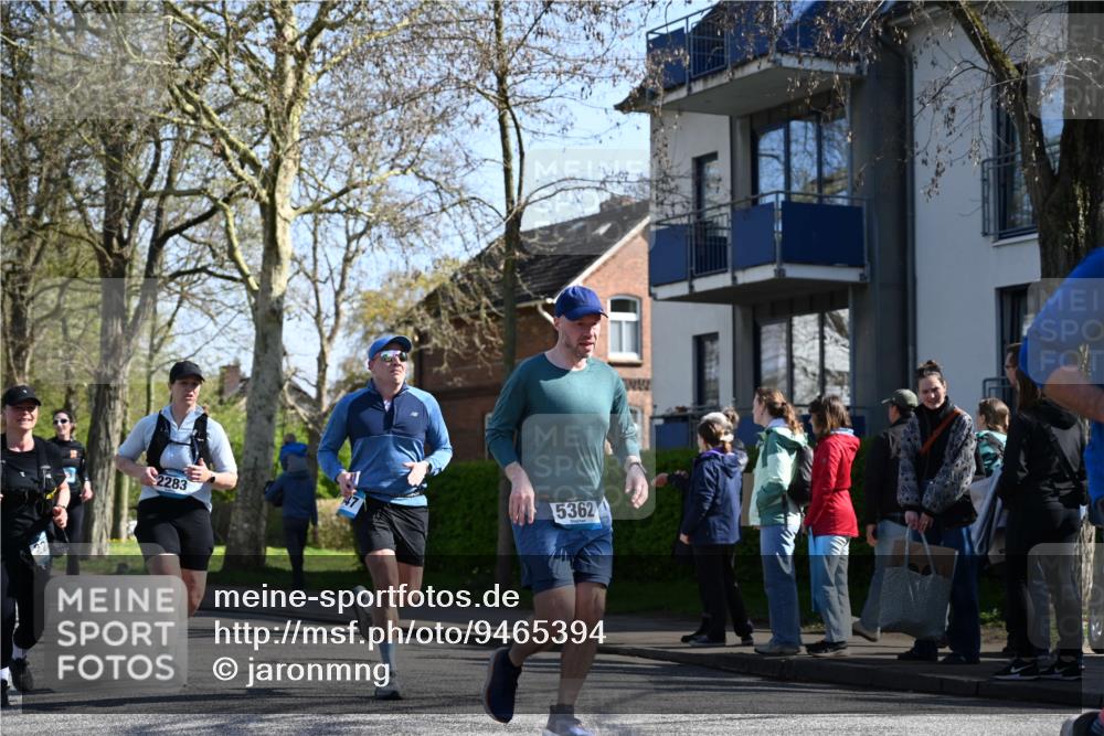 12.04.2026 - 45. Internationalen Wilhelmsburger Insellauf J. Mangold http://msf.ph/oto/9465394 12.04.2026 10:57:49 Ziel 3798, 2861, 3340, 2847, 4339, 3179, 3753, 4947, 3754, 5362, 4157, 2164, 4120, 2283, 2228, 4396, 3997, 2818, 3257, 2499, 2194, 2900, 3260, 3260, 3568, 4352, 4215, 4394, 3665 meine-sportfotos.de