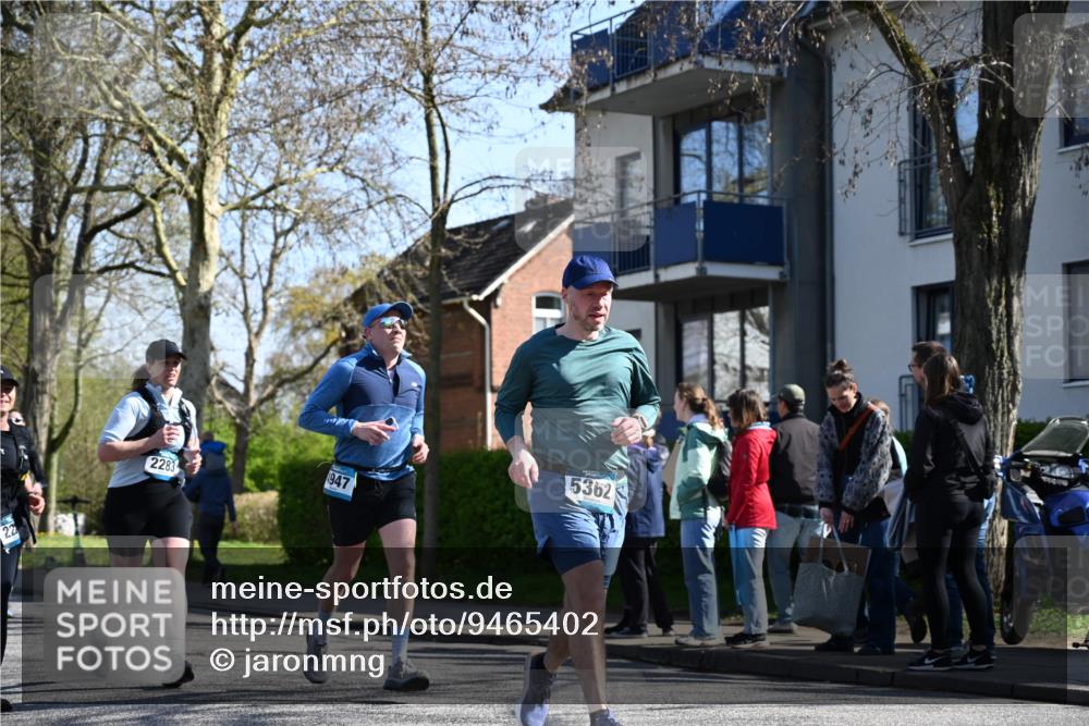 12.04.2026 - 45. Internationalen Wilhelmsburger Insellauf J. Mangold http://msf.ph/oto/9465402 12.04.2026 10:57:49 Ziel 3798, 2861, 3340, 2847, 4339, 3179, 3753, 4947, 3754, 5362, 4157, 2164, 4120, 2283, 2228, 4396, 3997, 2818, 3257, 2499, 2194, 2900, 3260, 3260, 3568, 4352, 4215, 4394, 3665 meine-sportfotos.de