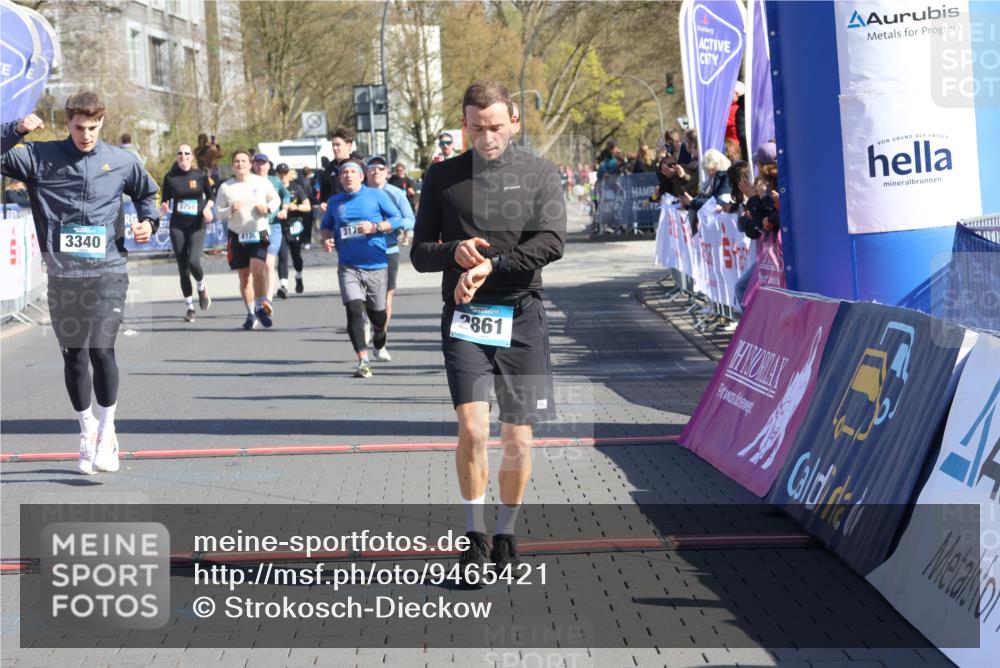 12.04.2026 - 45. Internationalen Wilhelmsburger Insellauf Strokosch-Dieckow http://msf.ph/oto/9465421 12.04.2026 10:58:15 Ziel 2861, 3340, 2847, 4339, 3179, 3753, 4947 meine-sportfotos.de